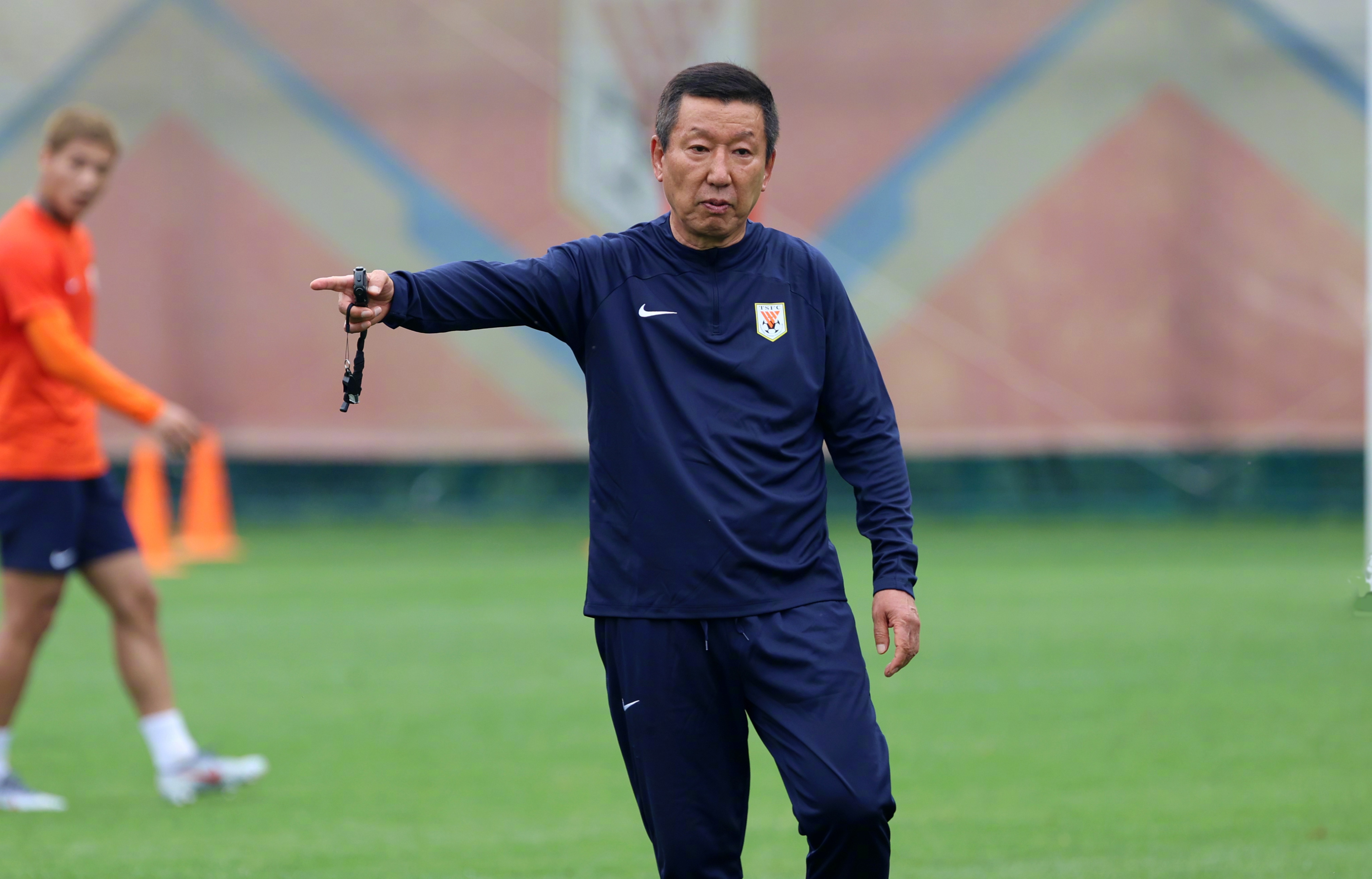 爱游戏-山东泰山转会期门线救险，志在国王杯名次提升，话题不断，轮换策略成焦点(孙中山暗杀黄兴的原因)